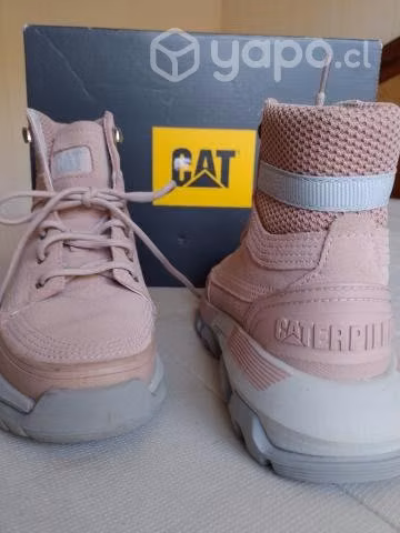 zapatillas Caterpillar en estado NUEVO