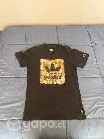 Polera Adidas
