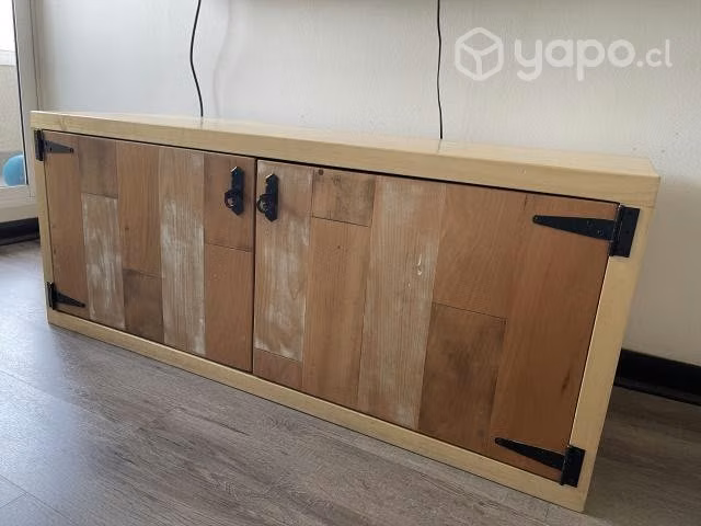 Mueble de madera con diseño vintage - Imagen 3