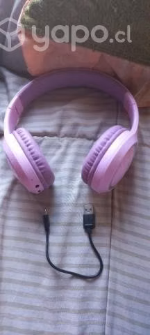 Audifonos a Bluetooth color rosado