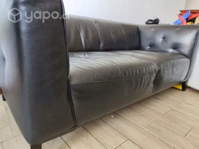 Sillón cuero negro dos cuerpos buen estado - Imagen 2