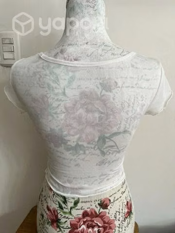 Polera corta