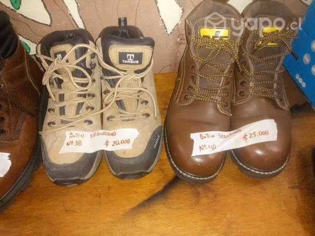Variedad de zapatos