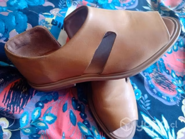 Sandalias bestias talla 39