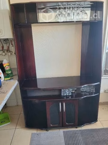 Bar con pocas incluidas