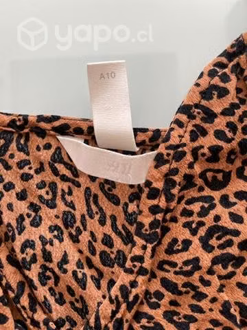 Blusa H&M animal print - Imagen 2