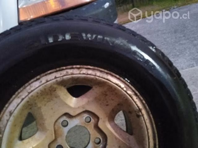 Neumatico 235/75/R15