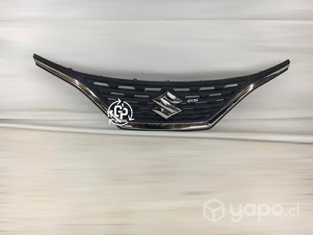 Máscara Suzuki Baleno 15-20