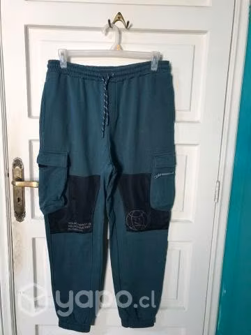 Buzo Verde Talla Xl - Imagen 1