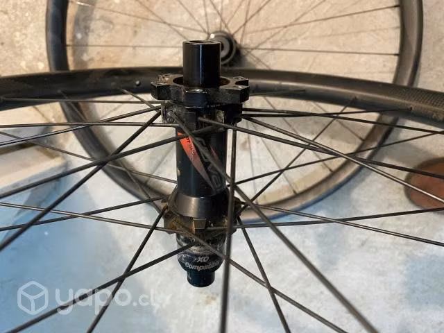 Llantas roval Traverse carbono