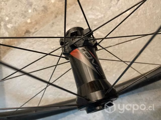Llantas roval Traverse carbono