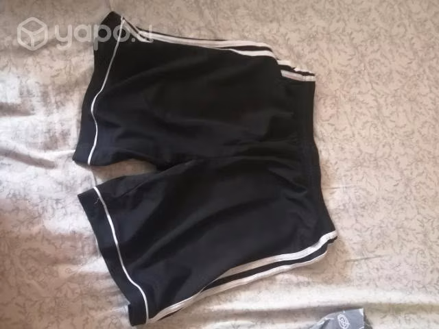 Short adidas talla L - Imagen 2