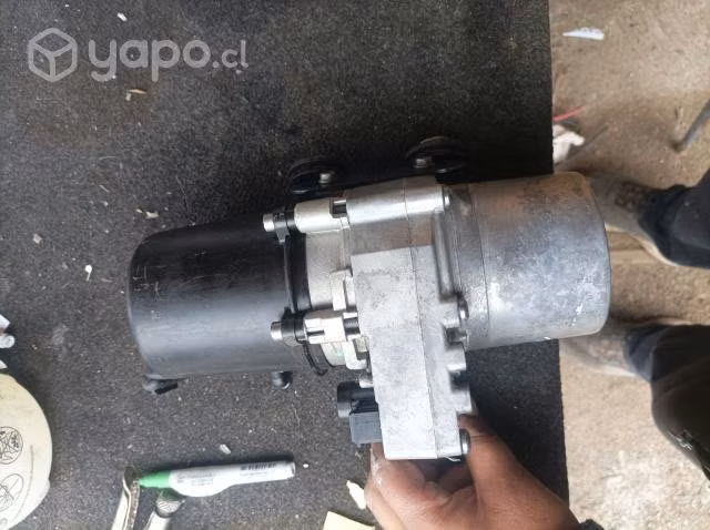 Bomba de dirección de Citroen c5 2007 - Imagen 2