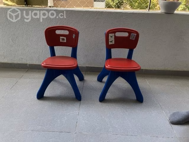 Dos sillitas niño niña