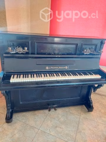 Piano J.Pfeiffer, Berlin