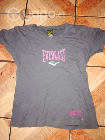 Poleras deportivas de mujer