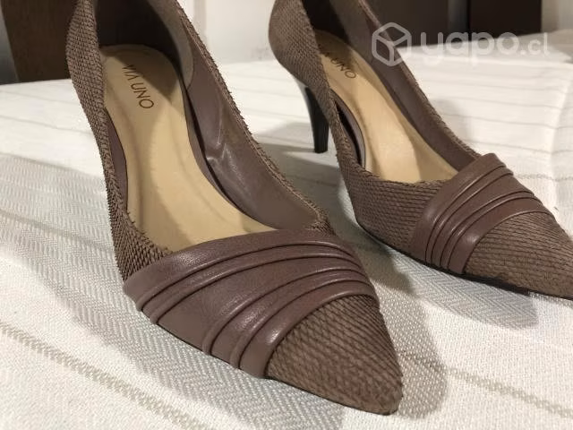 Zapatos Formal Marca Vía Uno Talla 37 - Imagen 3