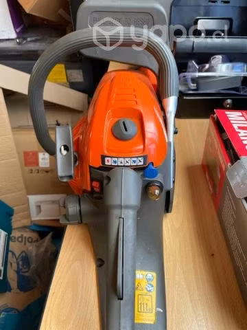 Motosierra A Gasolina Husqvarna 35cc 120 1.44kw