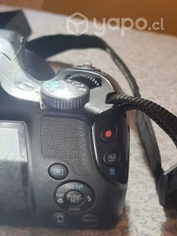 Camara semiprofesional Canon SX530 HS