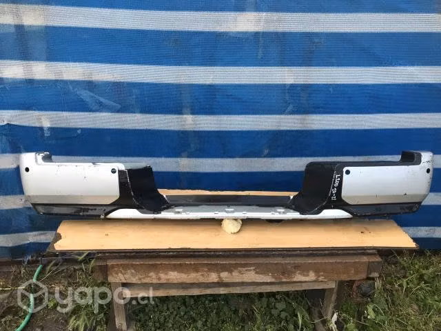 Parachoque Trasero Mitsubishi L200 (20-21)