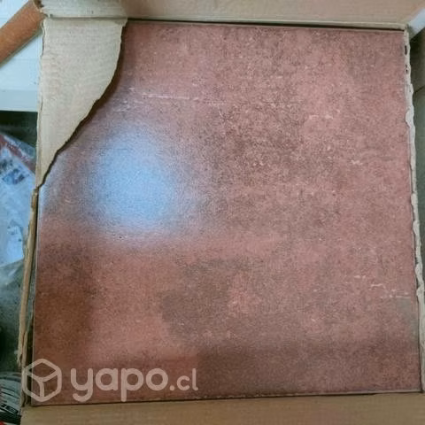 Cerámica burdeo 33x33cm cajas de 1,52m2