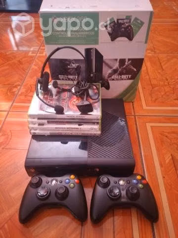 Xbox 360 + 4 juegos fisicos + accesorios