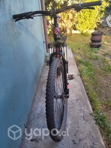 Bicicleta marca Jeep aro 27