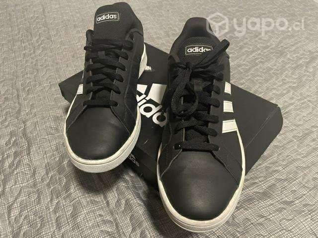 Adidas grand court base