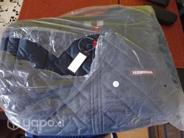 Buzo térmico, overol talla 50 y guantes sold - Imagen 2