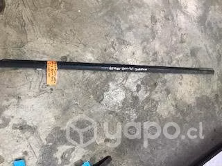 Moldura lame vidrio puerta delantera izquierda Ssa