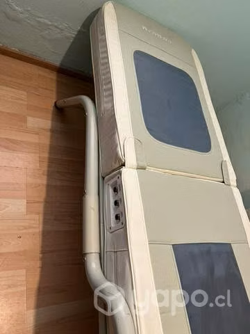 Cama de masajes con piedras de Jade