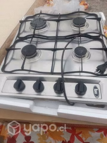 Horno y cosina marca teka en excelente estado