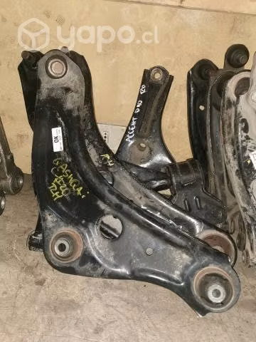 Bandeja derecha nissan qashqai 2017 B