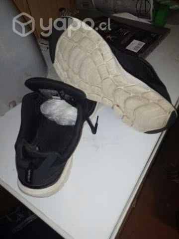Zapatillas sckechers talla 29 - Imagen 3