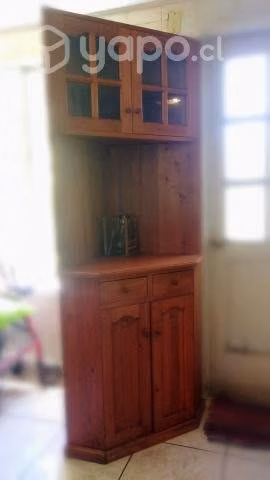 Esquinero de madera chilena