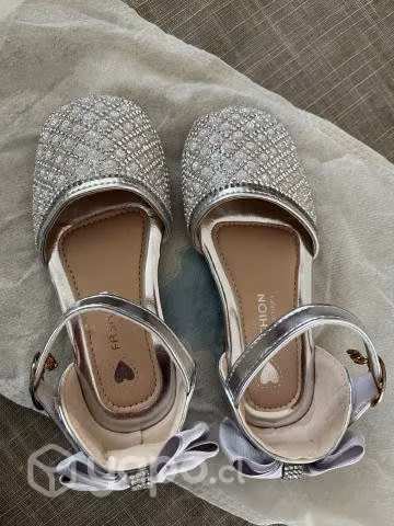 Zapatito de niña