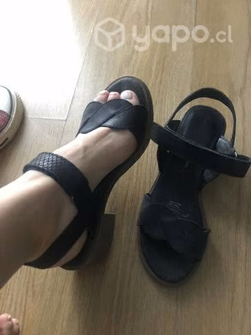 Sandalias y mocasines números 35