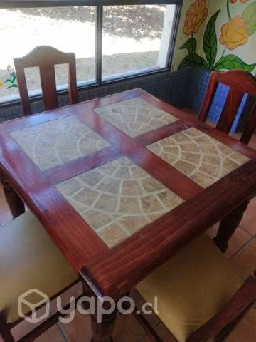 Mesa 4 personas.