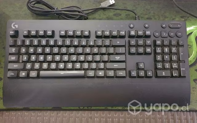 Combo gamer usado Mouse / Pad / Teclado Logitech