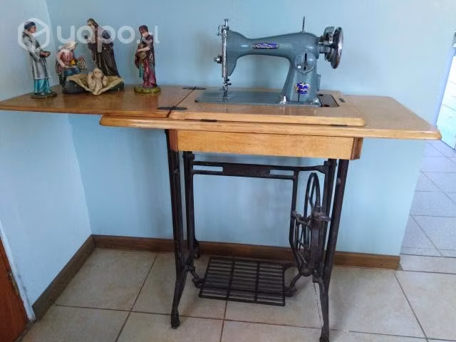 Maquina de coser a pedal - Imagen 2