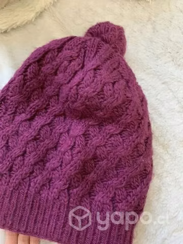 Gorro morado talla s con pom pom columbia - Imagen 2