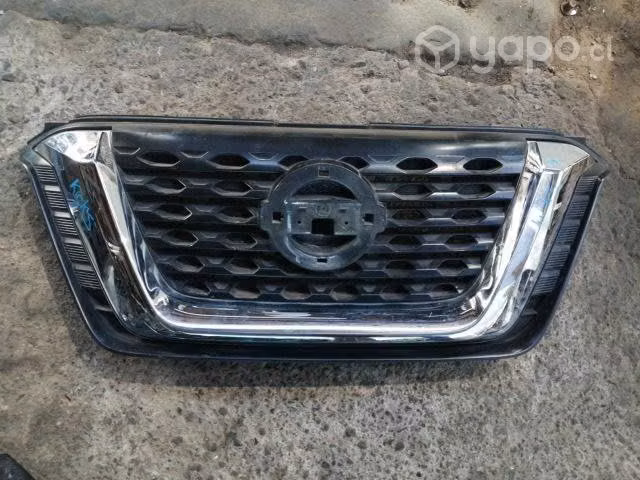 Mascara nissan kicks original