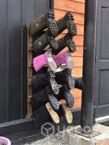 Colgador de botas de agua