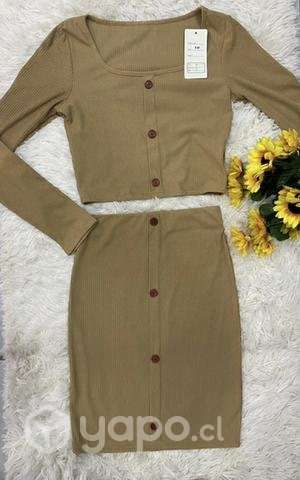 top crop + falda - Imagen 5