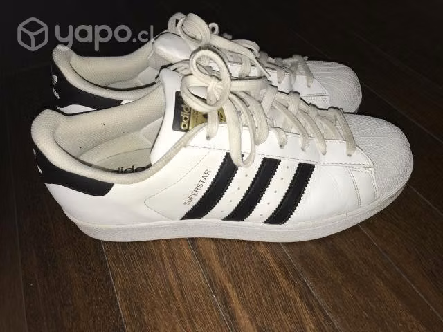 Adidas Superstar