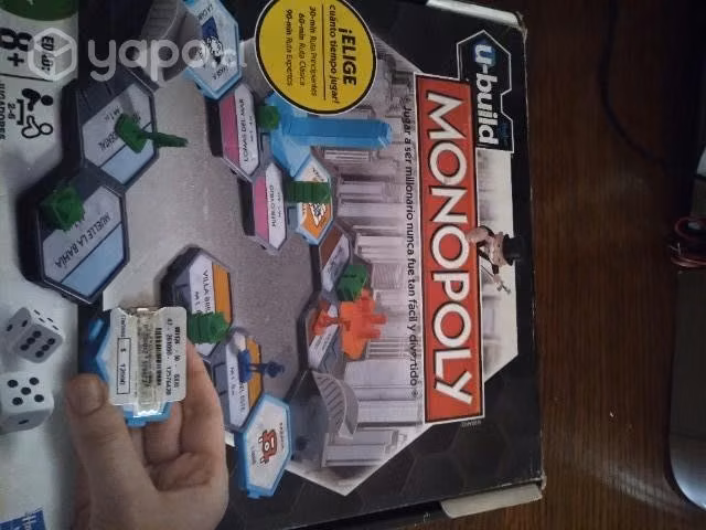 Juegos de mesa y bote inflable