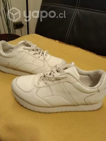 Zapatillas blancas