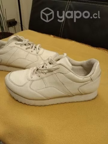 Zapatillas blancas