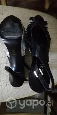 Sandalias nuevas Guess y Tanara N° 37