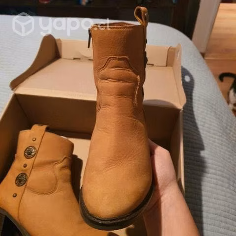 Botines hush puppies 39